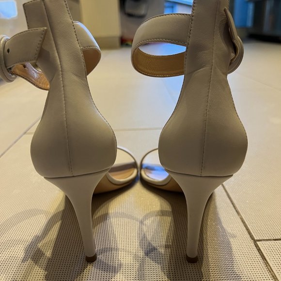 Gianvito Rossi Women's Portofino 85 Sandal Pumps - Picture 3 of 15